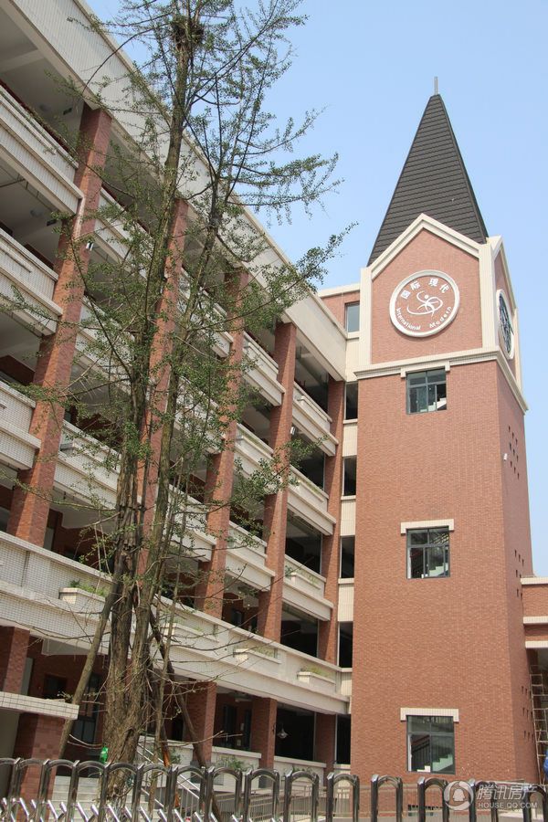 龙江路小学